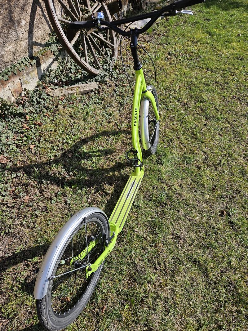 Koloběžka Yedoo Dragstr