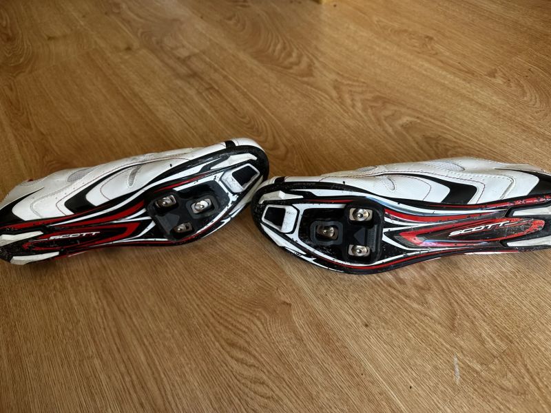 Silniční tretry Scott vel.47