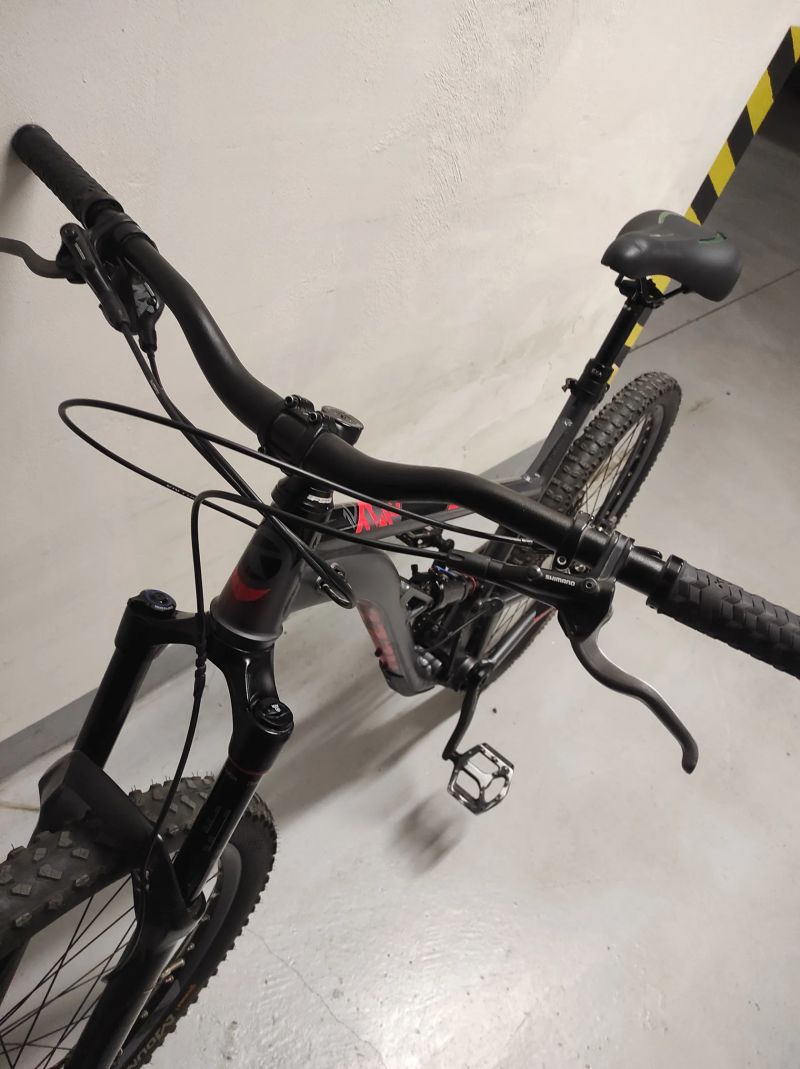 Celoodpružené kolo 29 Kellys Thorx 10 (L)