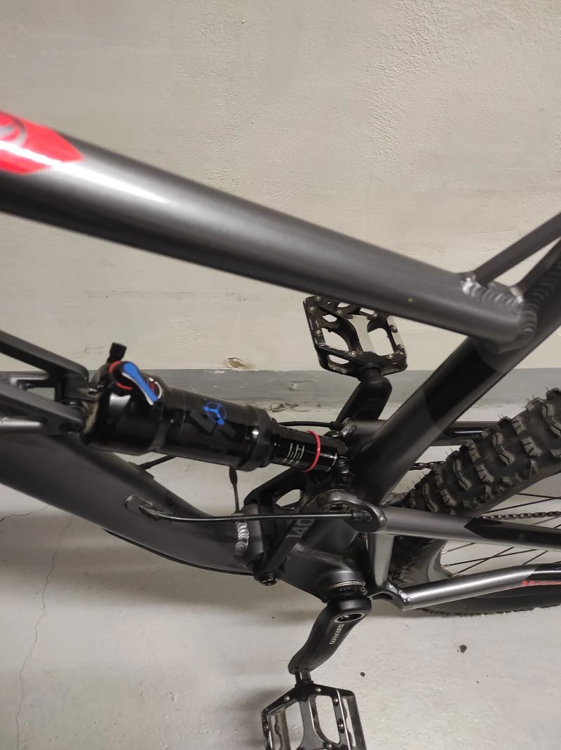 Celoodpružené kolo 29 Kellys Thorx 10 (L)