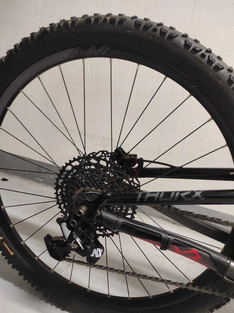 Celoodpružené kolo 29 Kellys Thorx 10 (L)