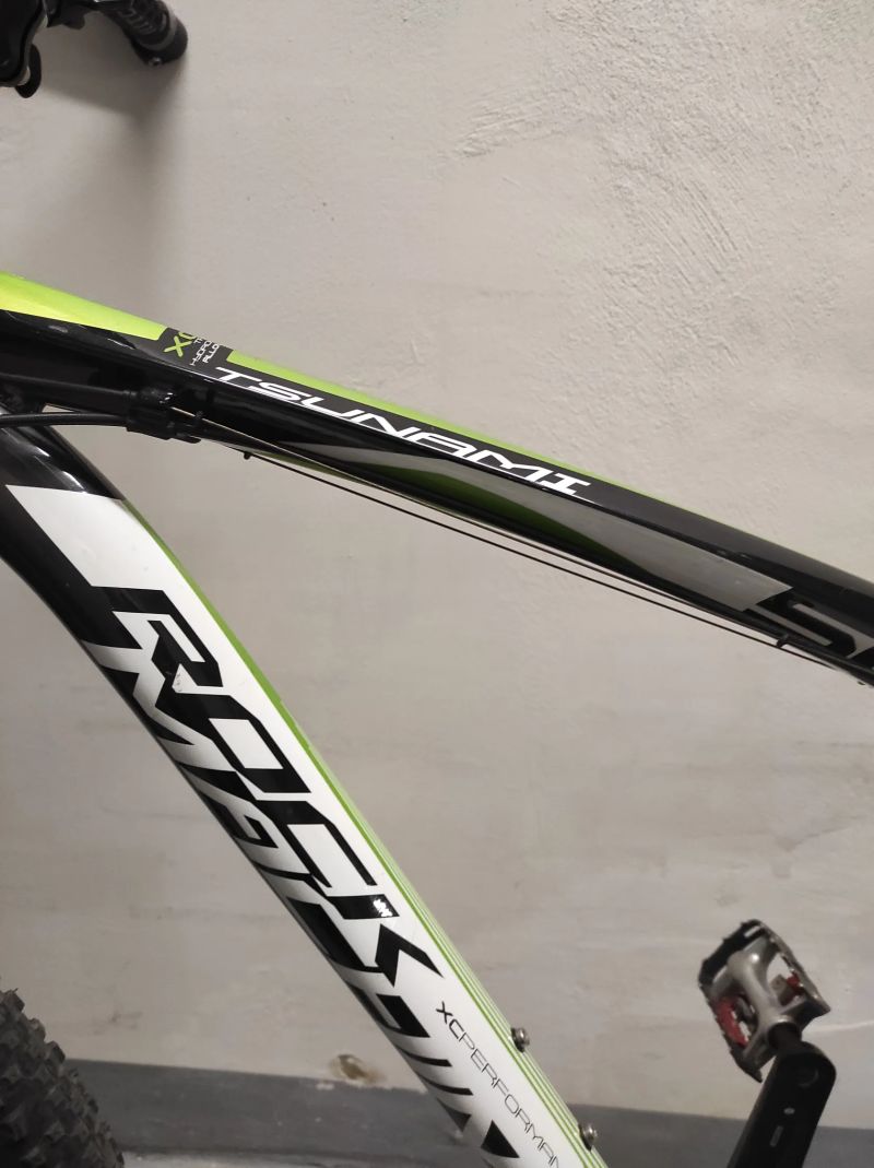 Rock Machine Tsunami 29 (L) horské kolo