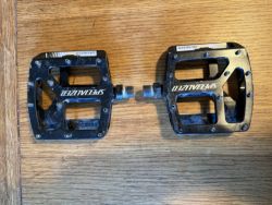 Specialized Bennies Platform Pedals