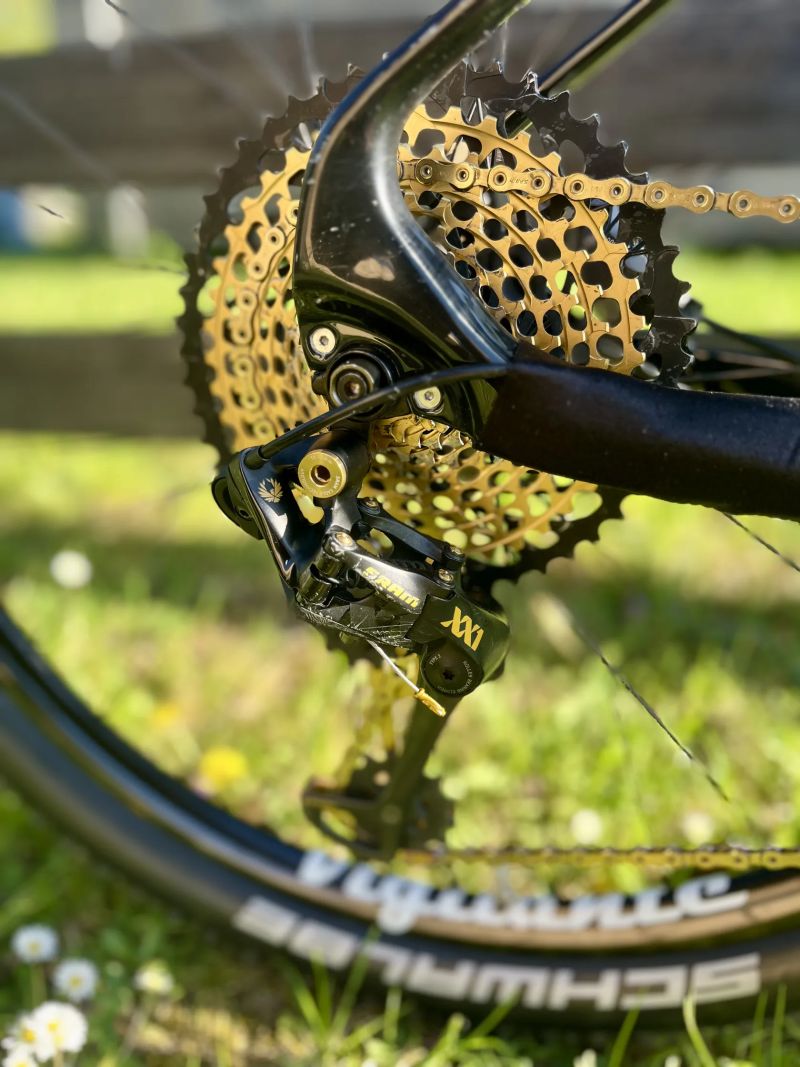 MAXBIKE CMF 7700, velikost rámu M (17,5"), SRAM XX1, Shimano XT