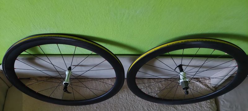 Karbonová klasická ráfková kola