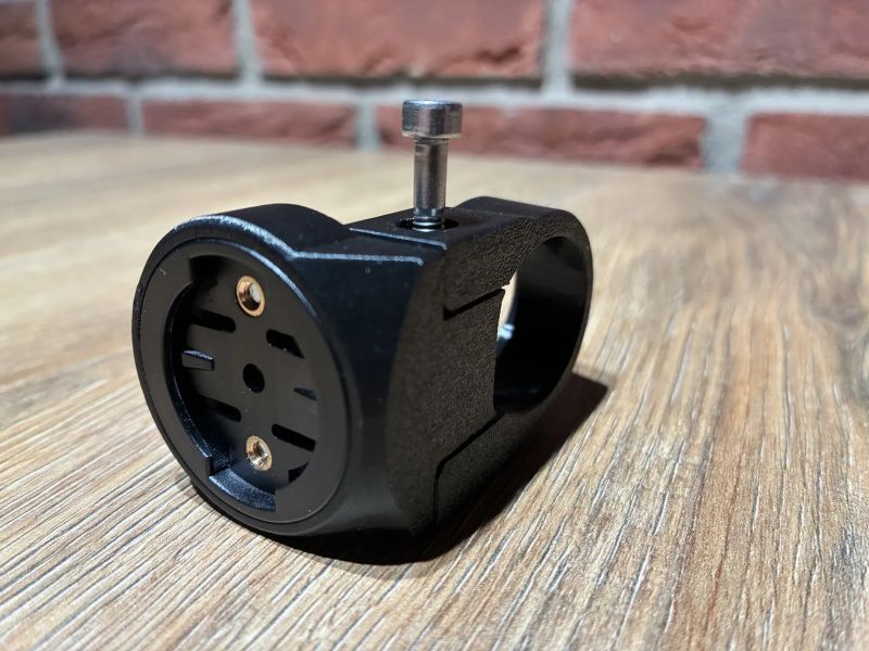 Trek Domane Gen4 držák radaru Garmin