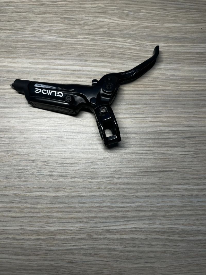 4 pistkové brzdy SRAM GUIDY RE 