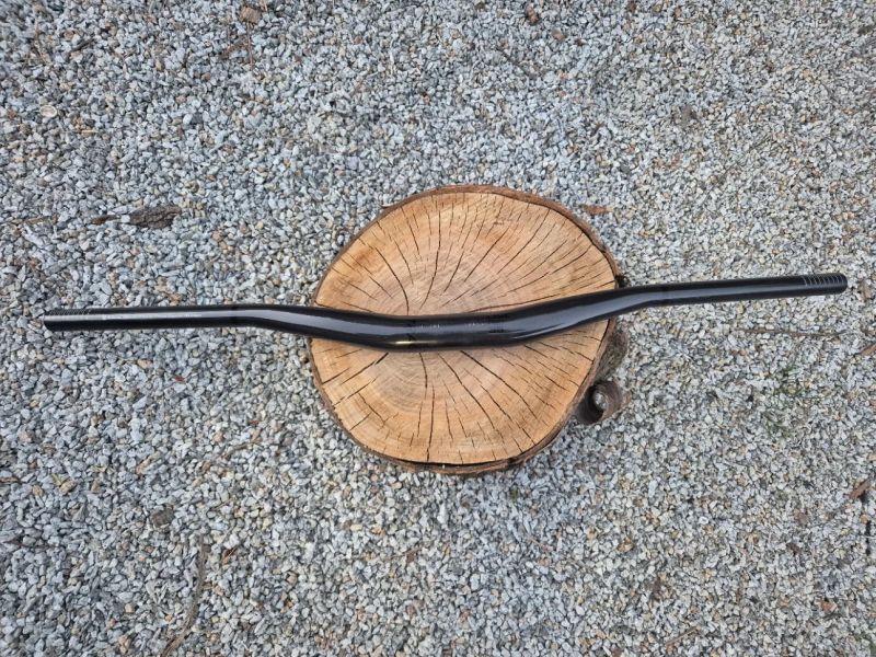 Karbonová řídítka Bontrager Line Pro 35 MTB