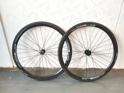 Zapletená kola DT Swiss - pro silnici i gravel