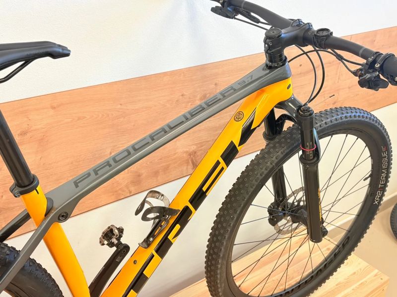 Trek PROCALIBER 9.7 karbonová kola 