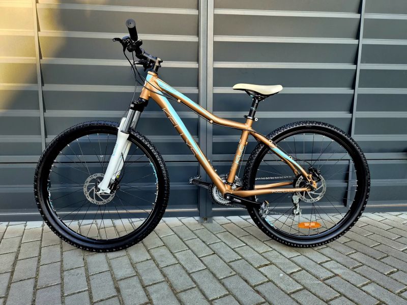 (92)Dámské/Dívčí horské kolo Kellys 27,5"