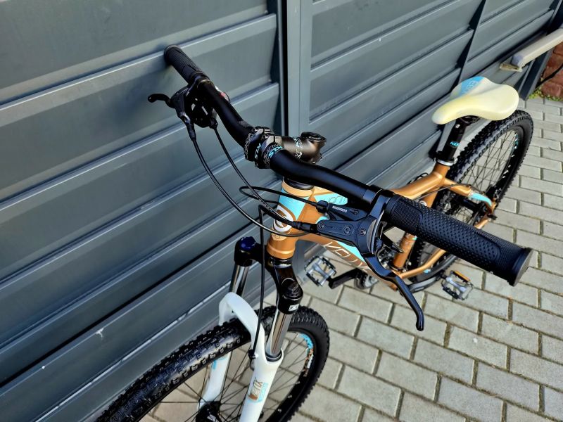 (92)Dámské/Dívčí horské kolo Kellys 27,5"