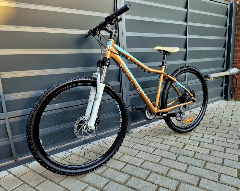 (92)Dámské/Dívčí horské kolo Kellys 27,5"