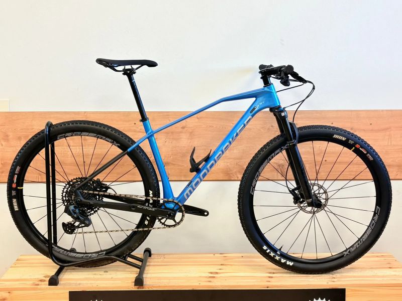 Mondraker Chrono carbon R AXS