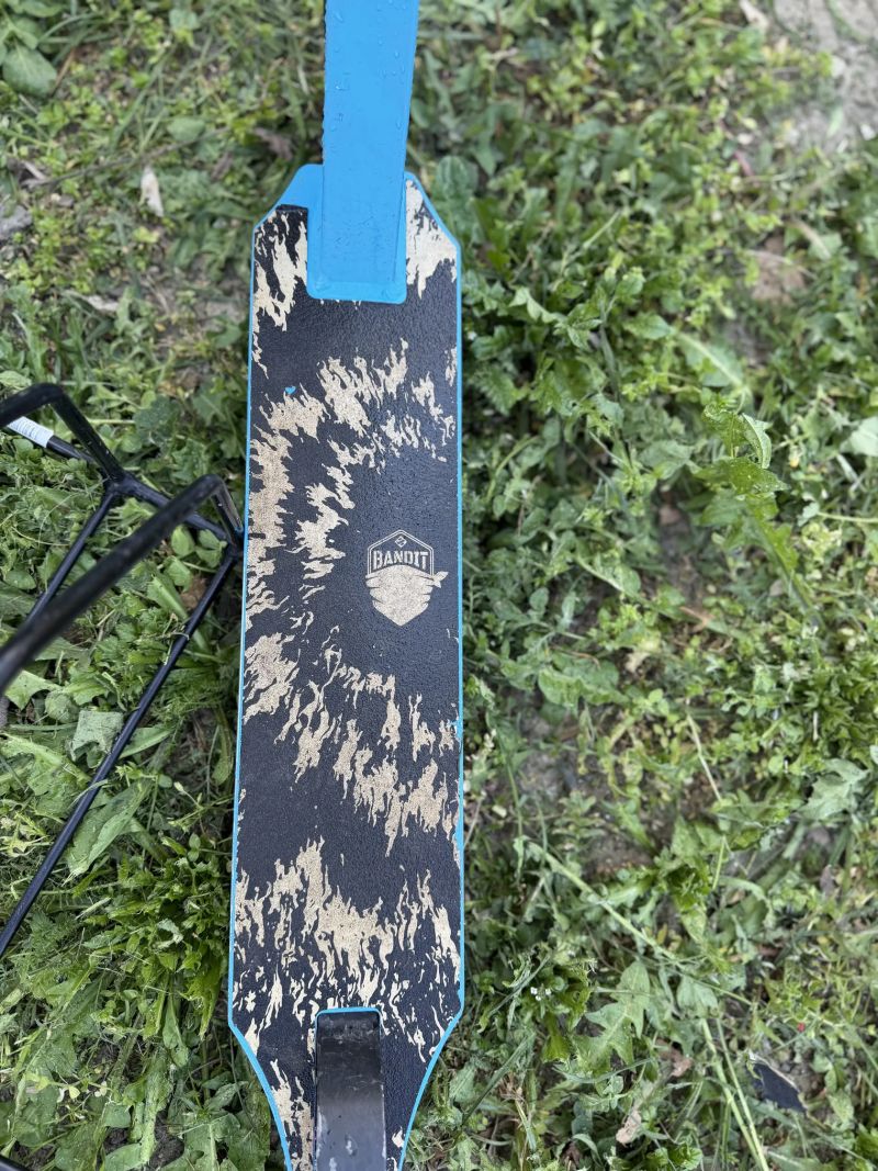 freestyle koloběžka BANDIT od značky Street Surfing