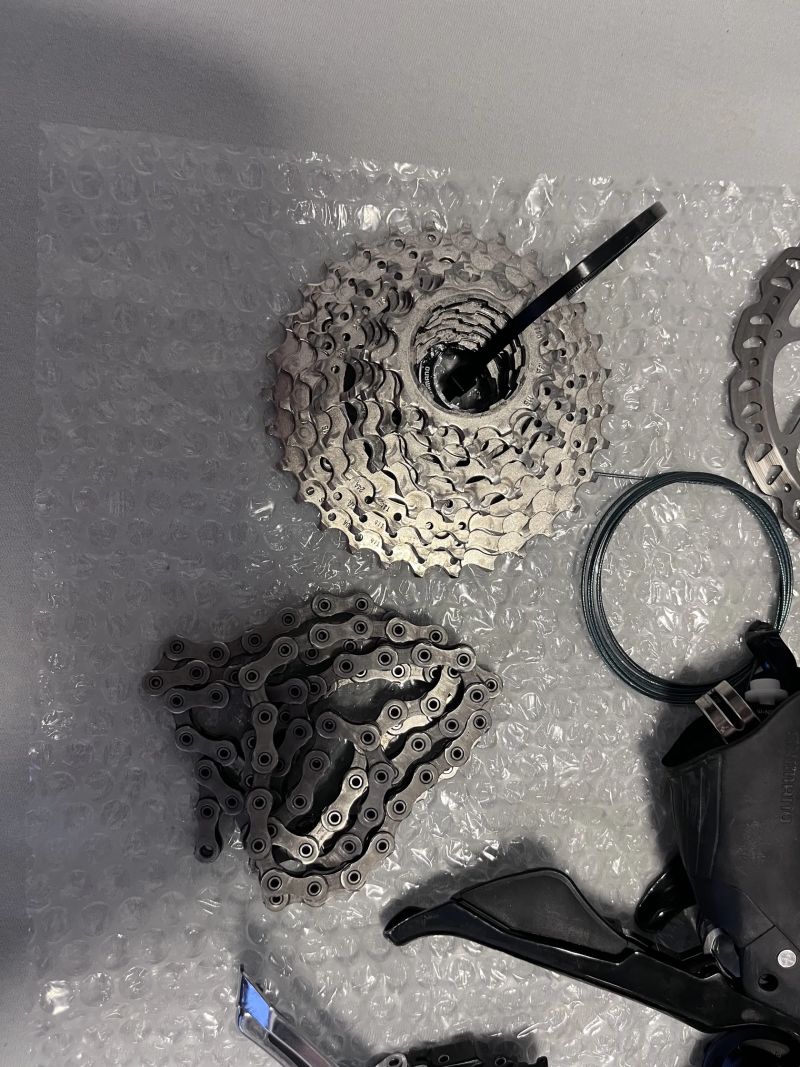 Shimano 105 R7000 - kompletni sada