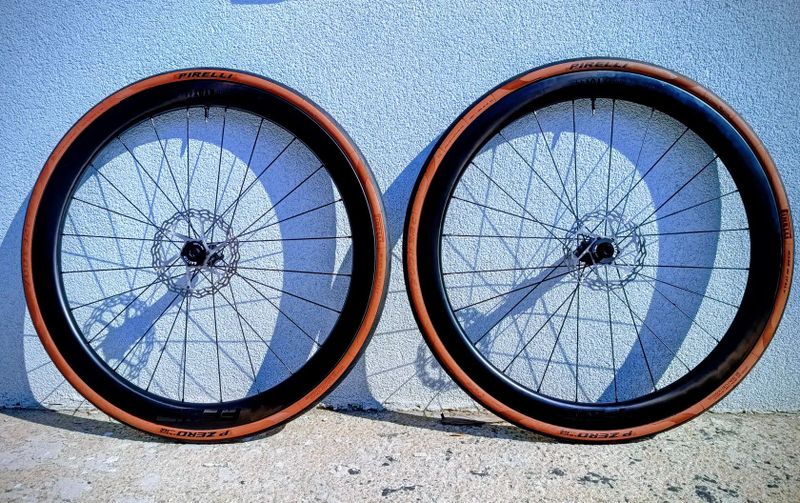 REZERVACE - Karbonová kola FFWD RYOT44 V2, DT240 2:1 EXP