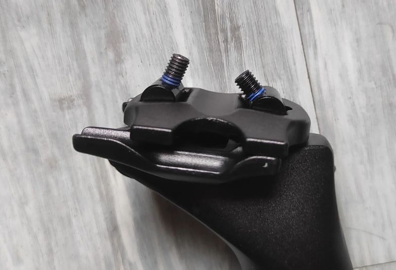 sedlovka Promax light, průměr 31,6 mm, délka 400 mm