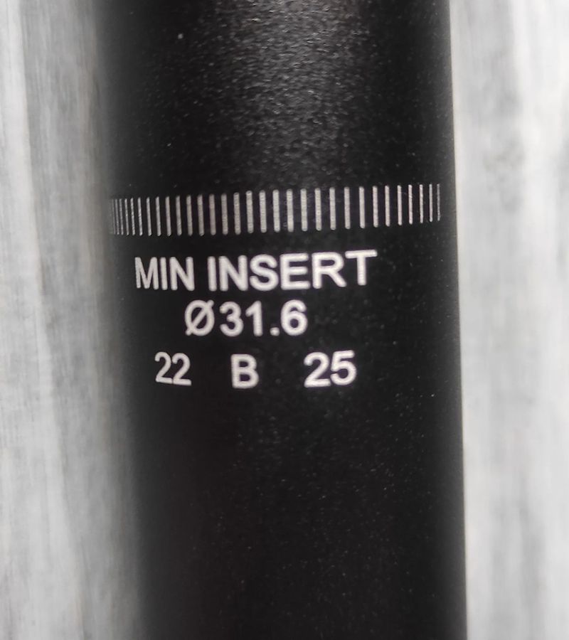 sedlovka Promax light, průměr 31,6 mm, délka 400 mm