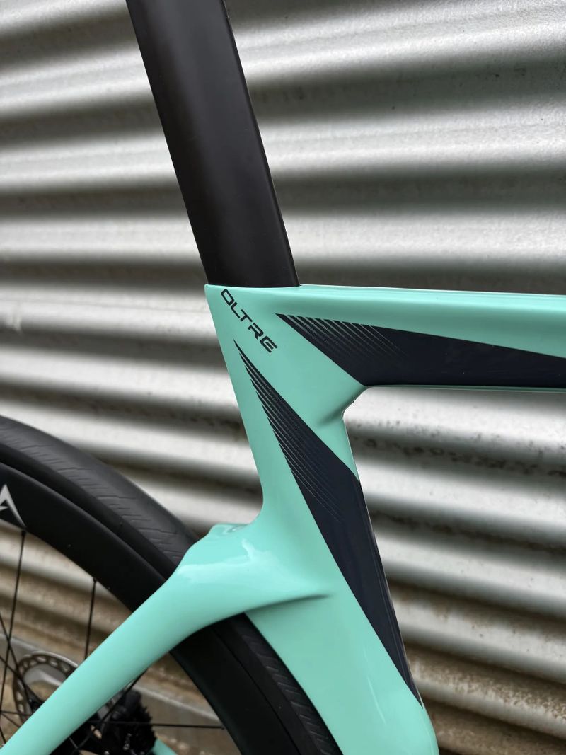 Bianchi Oltre - NOVÉ, ULTEGRA Di2, WATTMETR