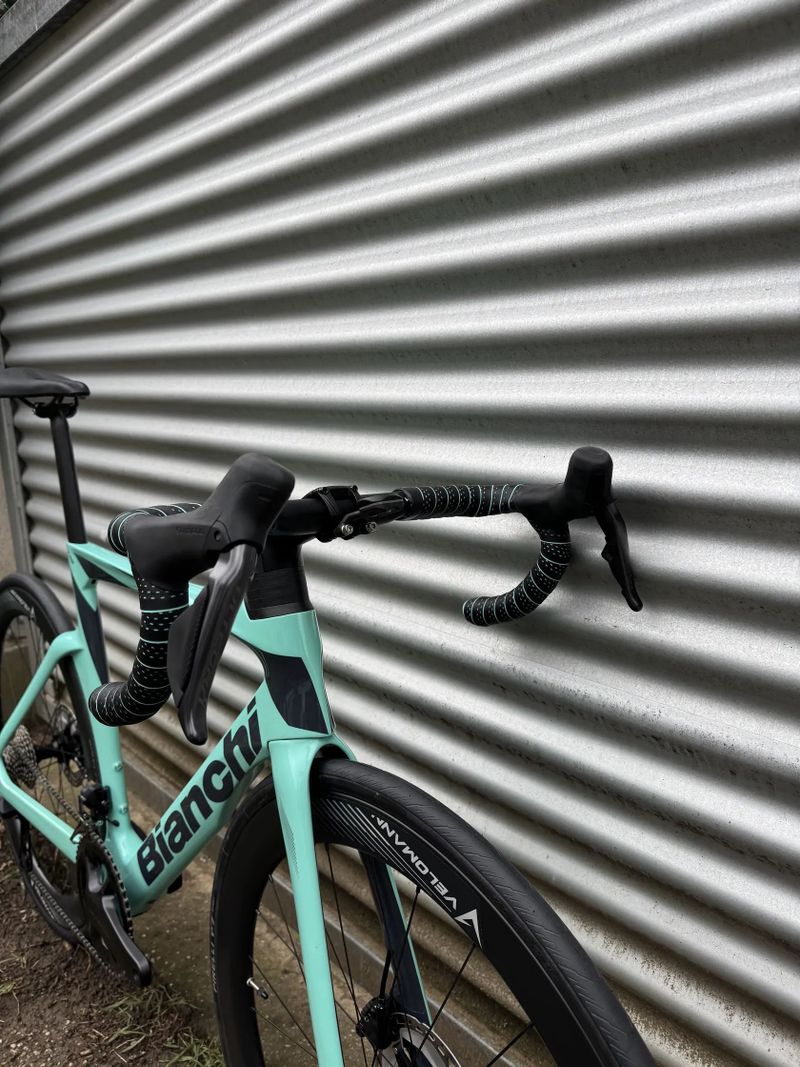Bianchi Oltre - NOVÉ, ULTEGRA Di2, WATTMETR
