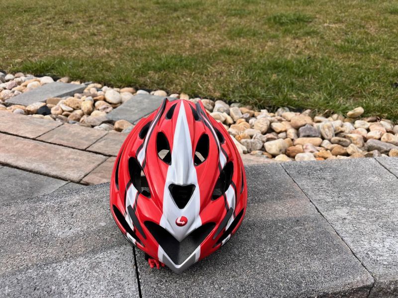 Silniční Helma LIMAR