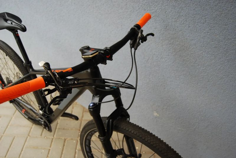 Cube Reaction 29 Carbon M