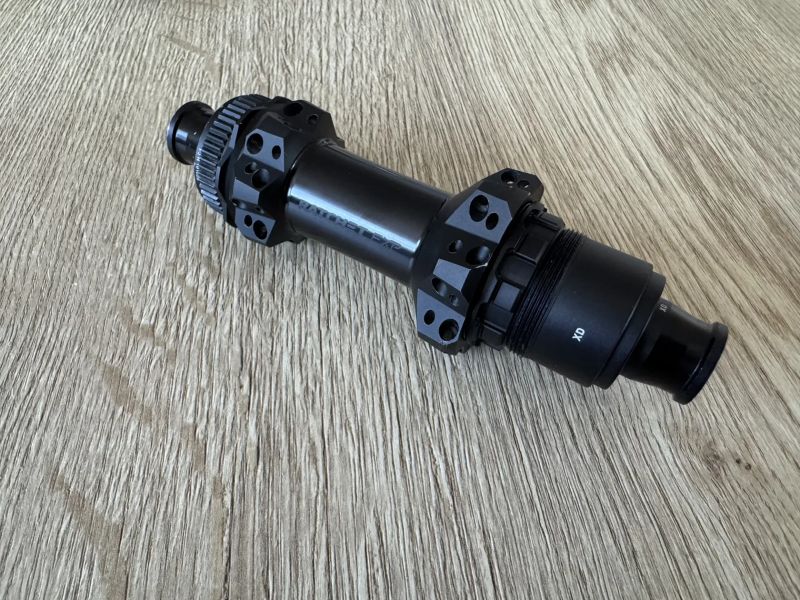 DT Swiss 180 Straightpull