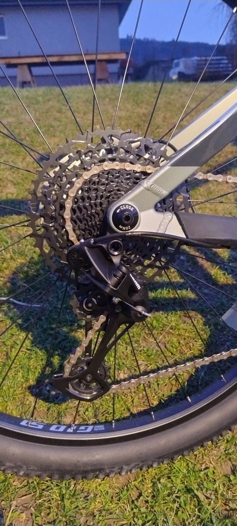 Horské kolo GHOST Nirvana Base 29 Grey/Grey vel. M