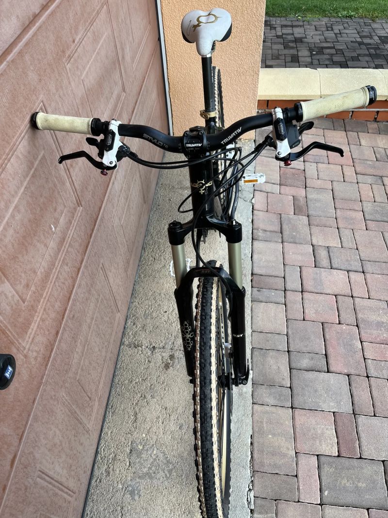 Dámské kolo Autor AGang Nikita 8.0 rám 16“ (S), kola 26“