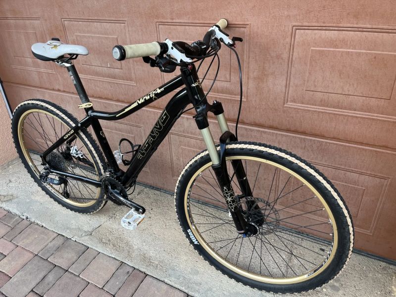 Dámské kolo Autor AGang Nikita 8.0 rám 16“ (S), kola 26“