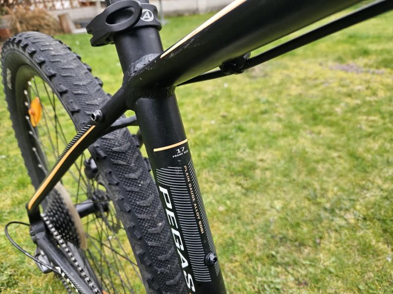 Author Pegas 27,5 Hydraulické kotoučové brzdy