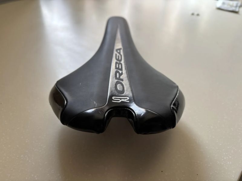 Silnicni sedlo ORBEA SR