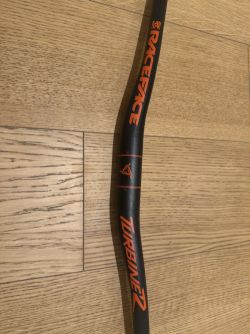 nová řídítka Race Face Turbine R