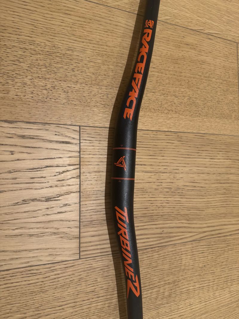 nová řídítka Race Face Turbine R