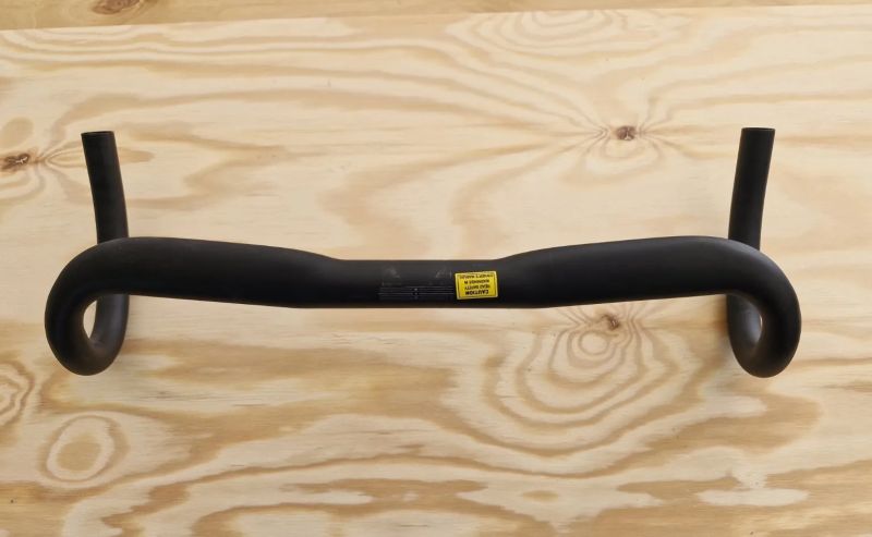 Gravel kokpit Giant D-fuse 480 mm(řidítka) + 80 mm (předs.)