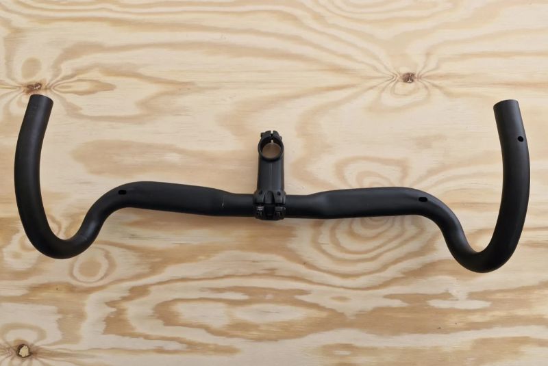 Gravel kokpit Giant D-fuse 480 mm(řidítka) + 80 mm (předs.)