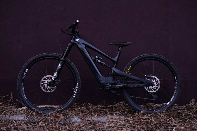 YT Industries Decoy CF