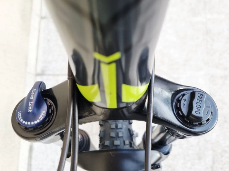 #49 Horské kolo Felt 27,5“ pro 165-185 cm