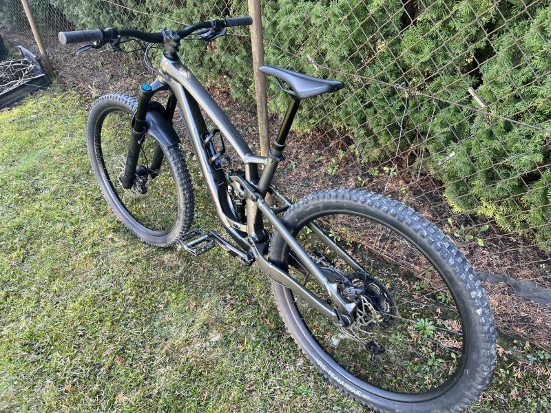 Trek Fuel EX 8 XT Gen 6 - najeto jen 130km