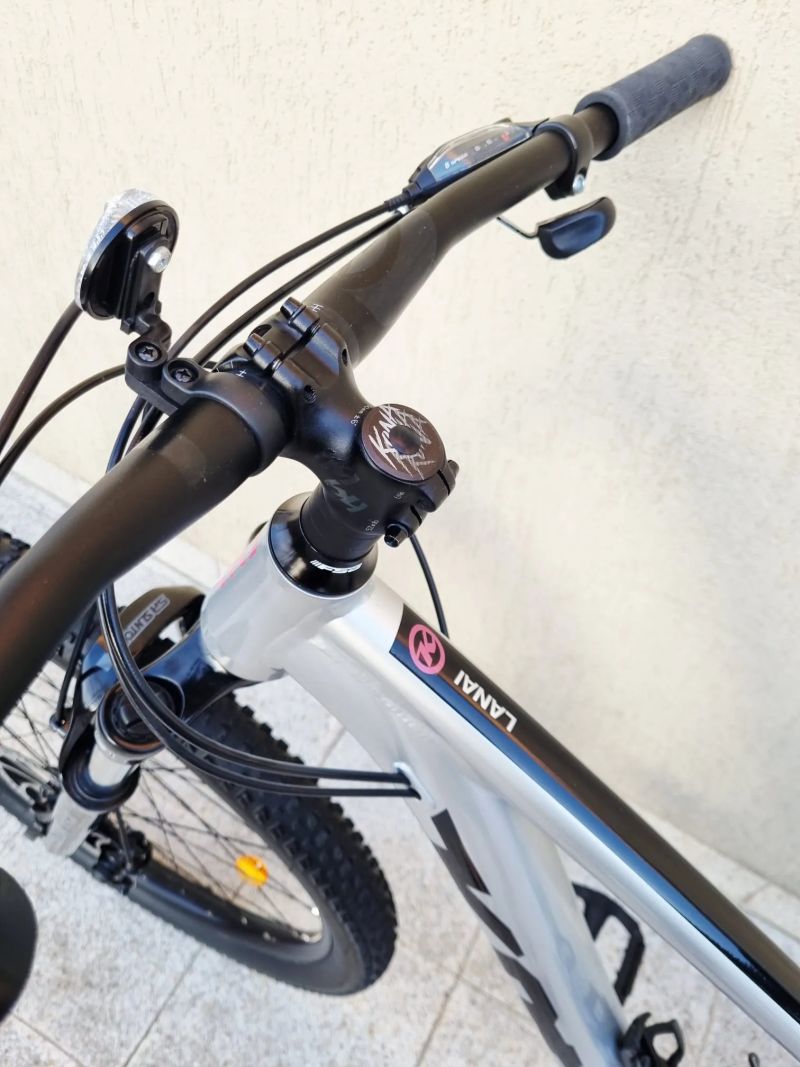 #39 Horské kolo Kona 27,5“, pro 150-170 cm, zánovní