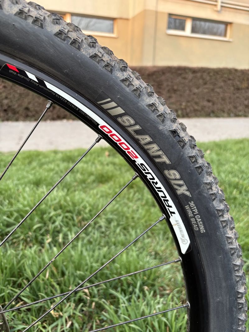 Rock Machine Tsunami 30 | 29" kola | Shimano Deore