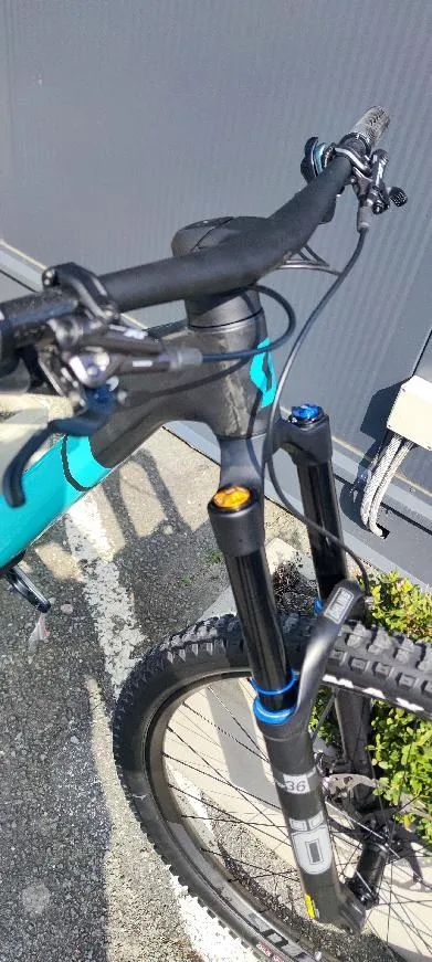 Prodám NOVÉ Scott Genius ST 910 vel. rámu S i M za cenu 79 990 Kč