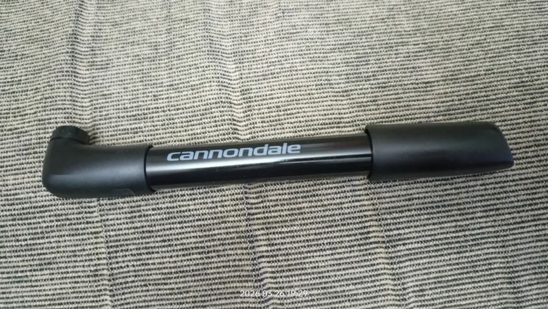 Cannondale pumpa na kolo 
