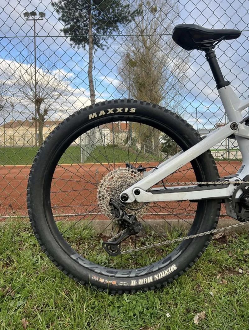 Canyon Canyon Spectral On CF7 (M) | 1200km | 900Wh