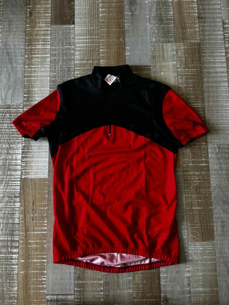 Daruji cyklistické dresy