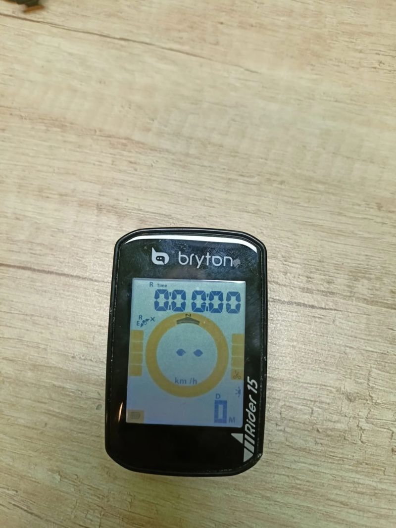 Gps tachometr bryton rider 15