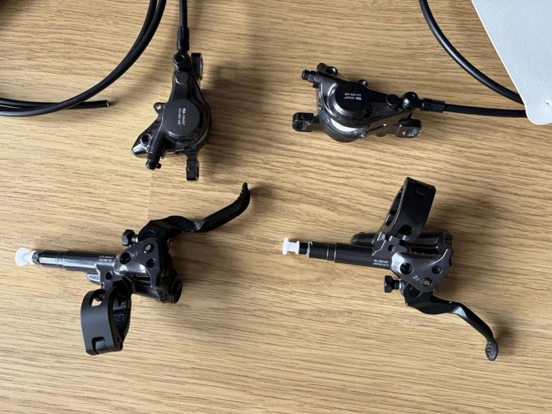 Brzdy Shimano XT - nová sada vč. kotoučů