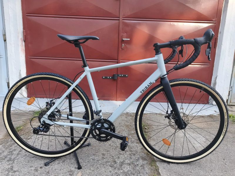 Zánovní gravel Triban RC120 s kotoučovými brzdami, M