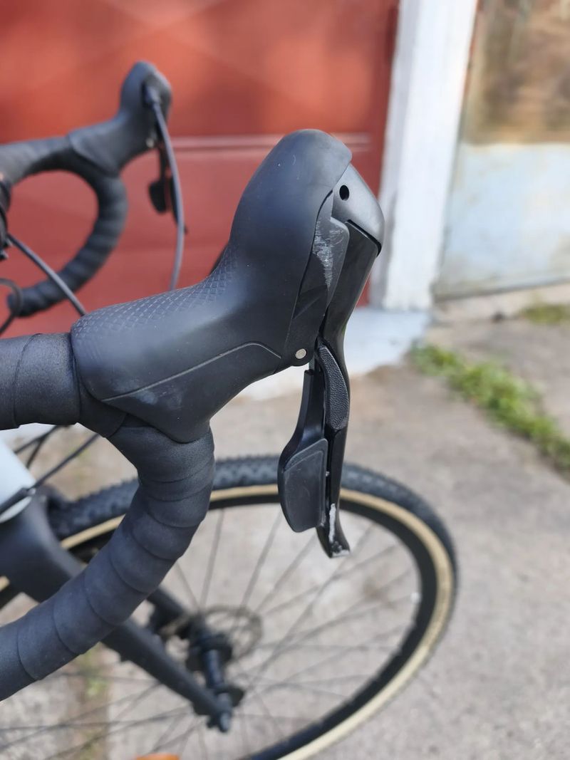 Zánovní gravel Triban RC120 s kotoučovými brzdami, M